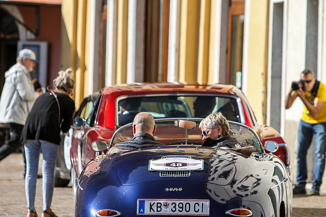 Ein Porsche Speedster von hinten